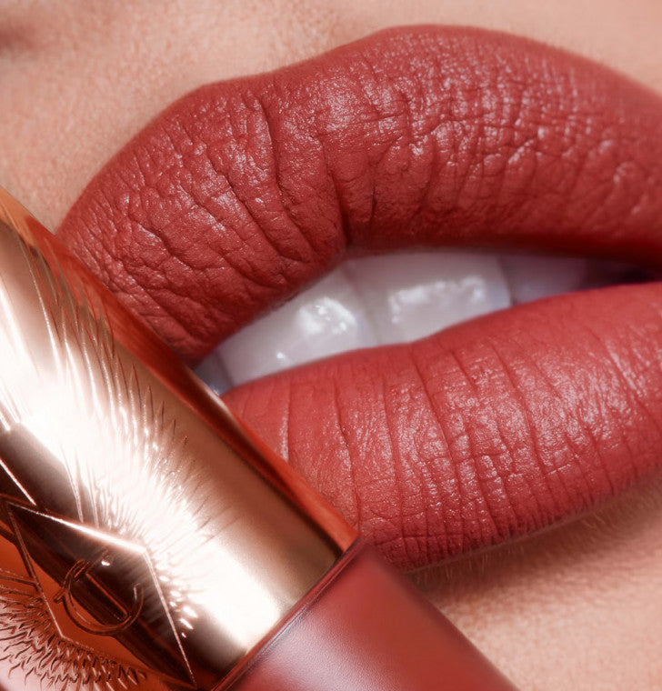 Charlotte Tilbury Charlotte Tilbury Airbrush Flawless Lip Blur matinis blizgis – atspalvis Walk of no Shame Blur